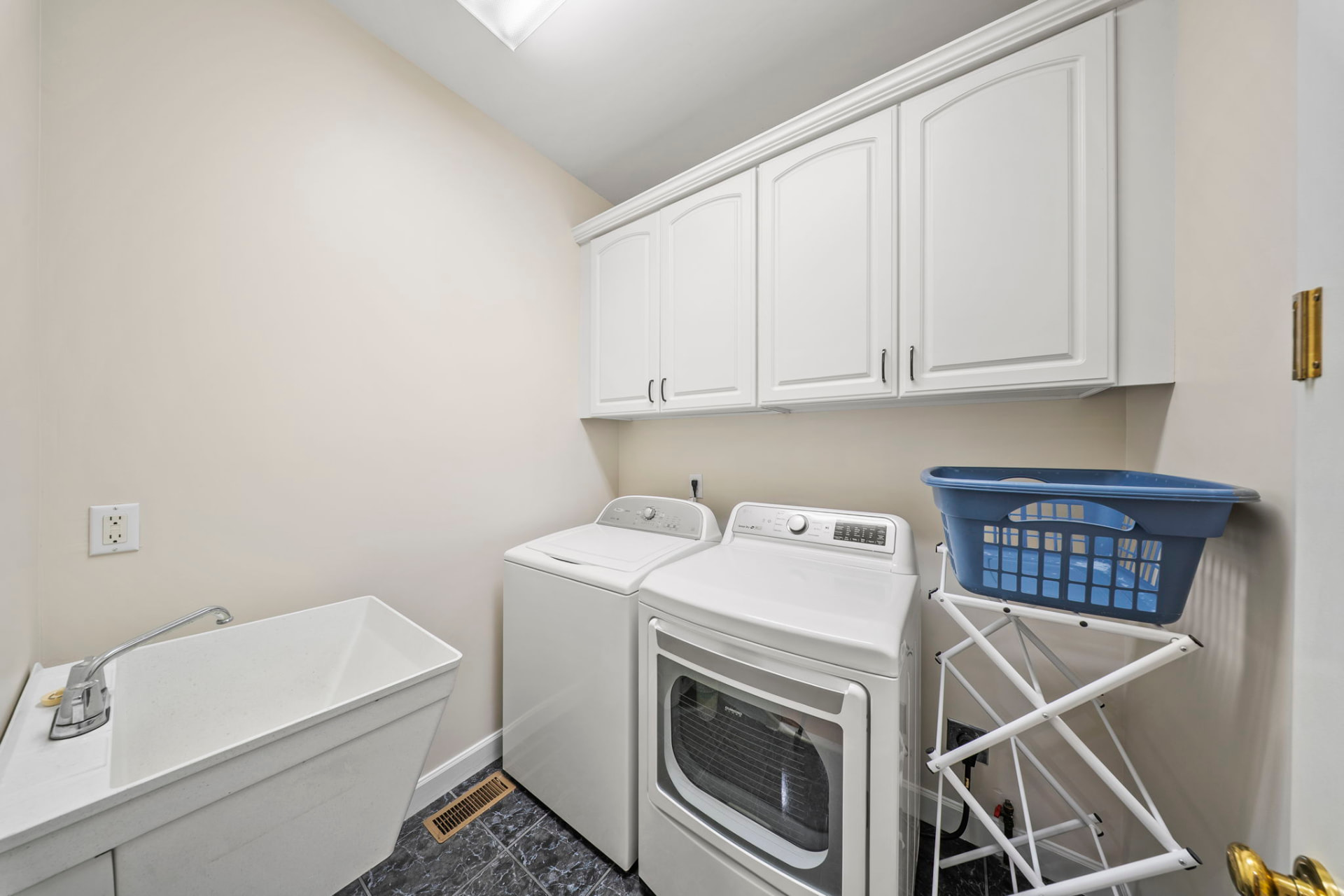 105 Wolf Run Dr — photo 33