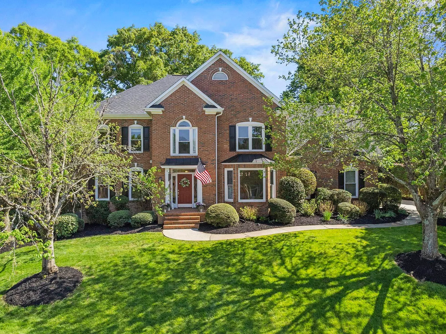 212 River Walk Dr, Simpsonville, SC 29681